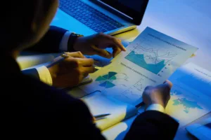 The Pulse of the Customer Using Real-Time Sentiment Insights to Refine Messaging
